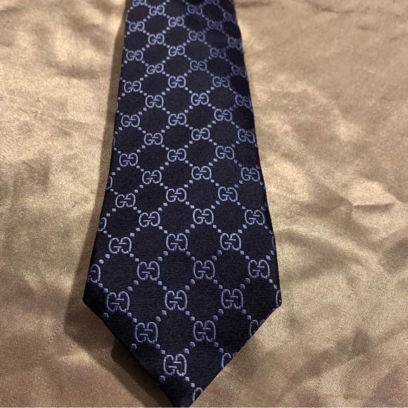 Gucci Tie Black and Blue - Picture 1 of 6